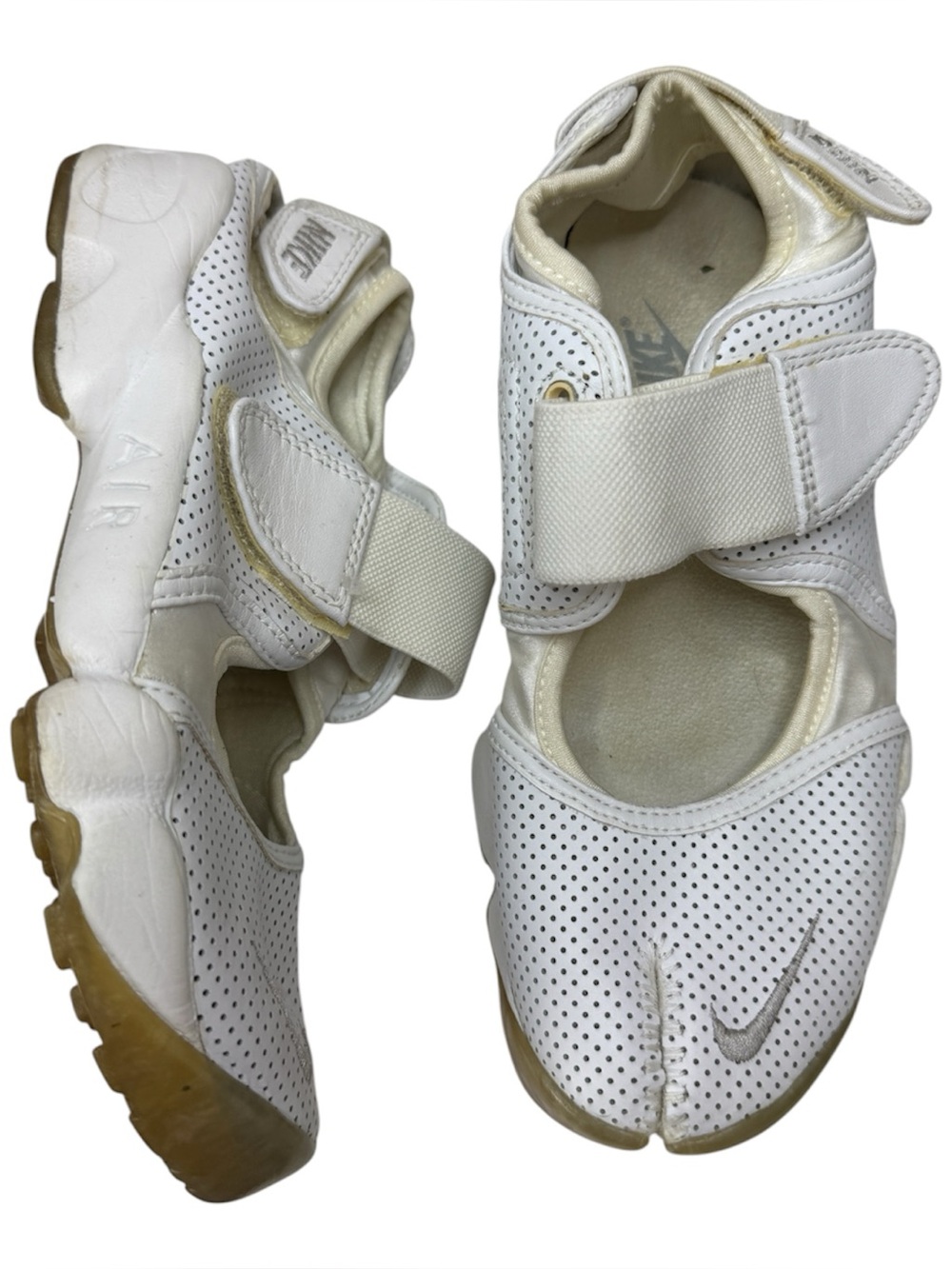 Nike Vintage Air Rift Women’s White and Tan Split toe Sneaker Sz 7